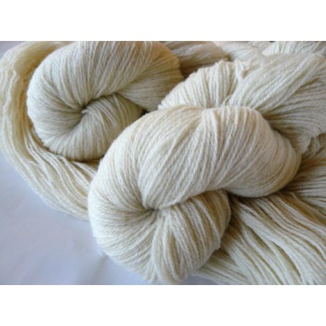 Wool yarn of Texel and Merino breeds